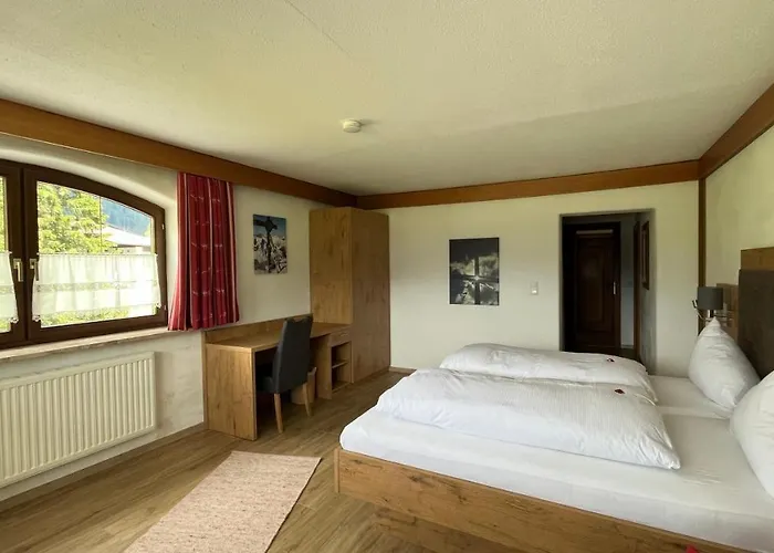 بيت ضيافة Quartier Severin بيروانغ